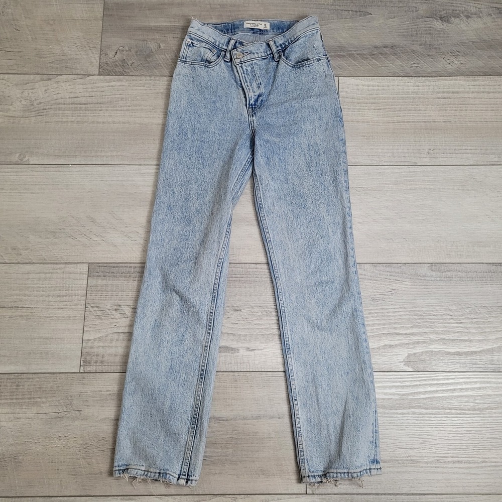 Abercrombie & Fitch Jeans Womens 25/0s 90s Straight Ultra High-Rise Diagonal Fly